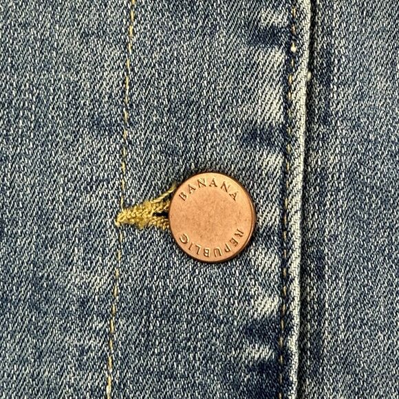 Banana Republic Button Down Pencil Jean Skirt Women Size 4 Light Blue Denim - Picture 4 of 10